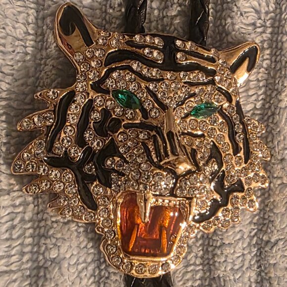 Vintage Metal Bolo Tie Nice Sparkly Tiger with Piercing Sparkly Green Eyes